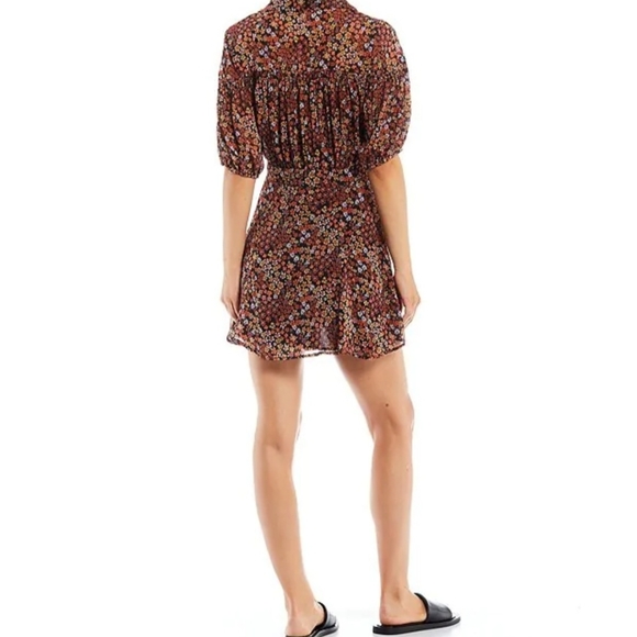 Free PeopleBonnie Floral Print Point Collar V-Neck Button Front Puff Short Sleev - Picture 2 of 11